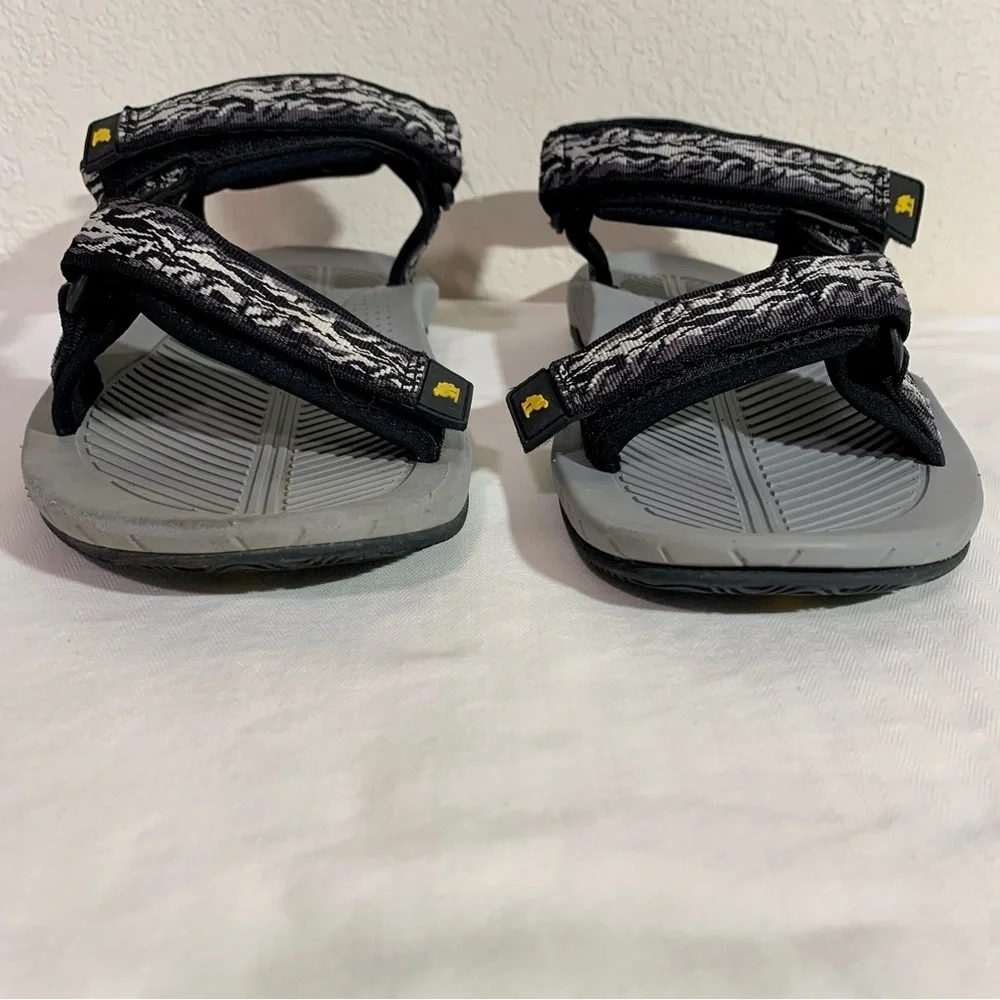 Camel Crown stylish sandals